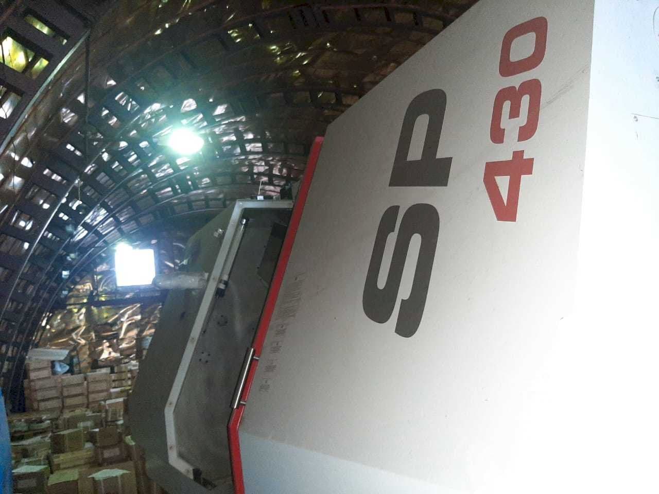 Vista frontal de la máquina KOVOSVIT MAS SP 430 Y/L2