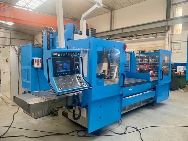 Vista frontal de la máquina MTE BF 2200