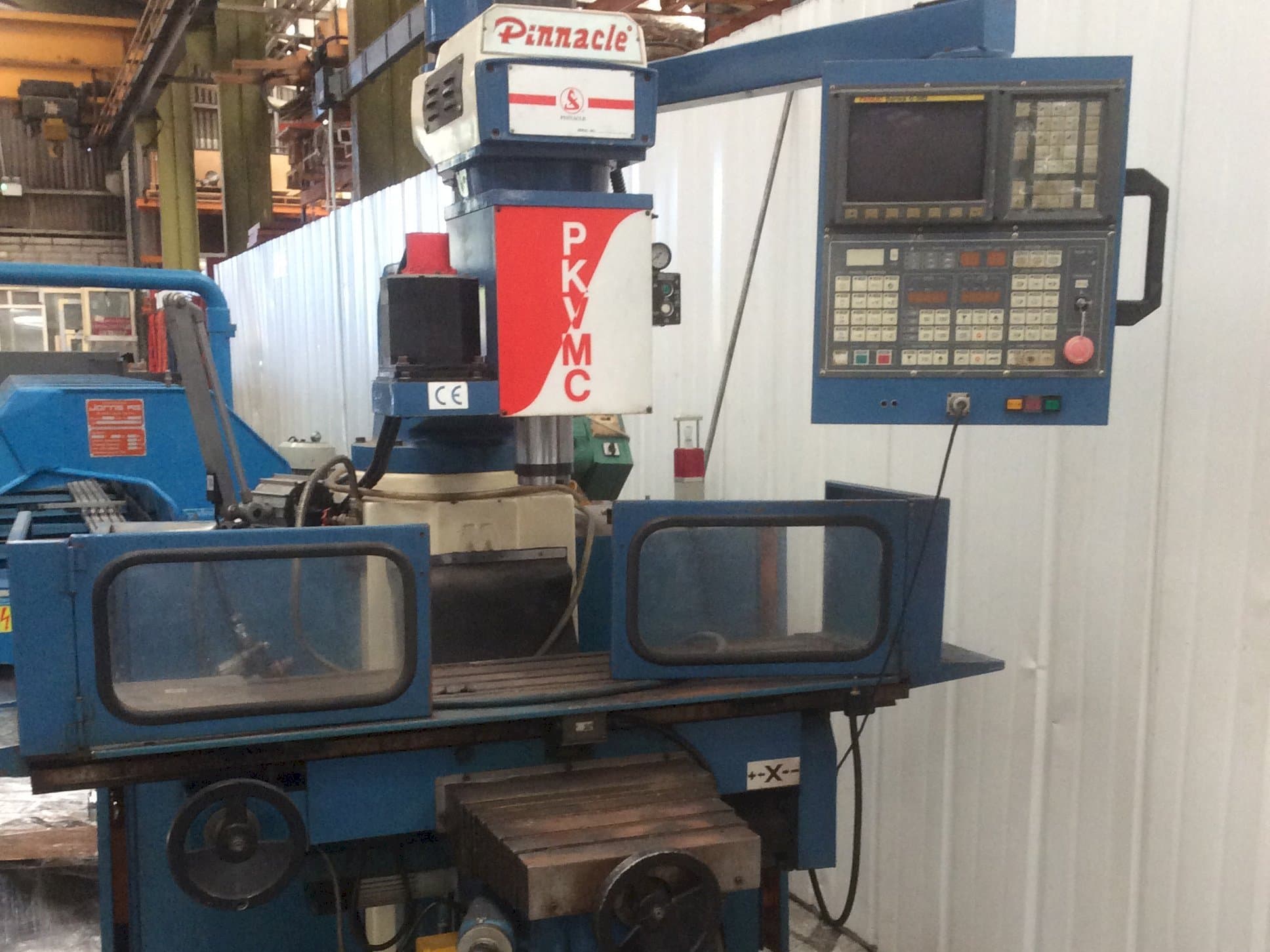 Vista frontal de la máquina Pinnacle PKVMC