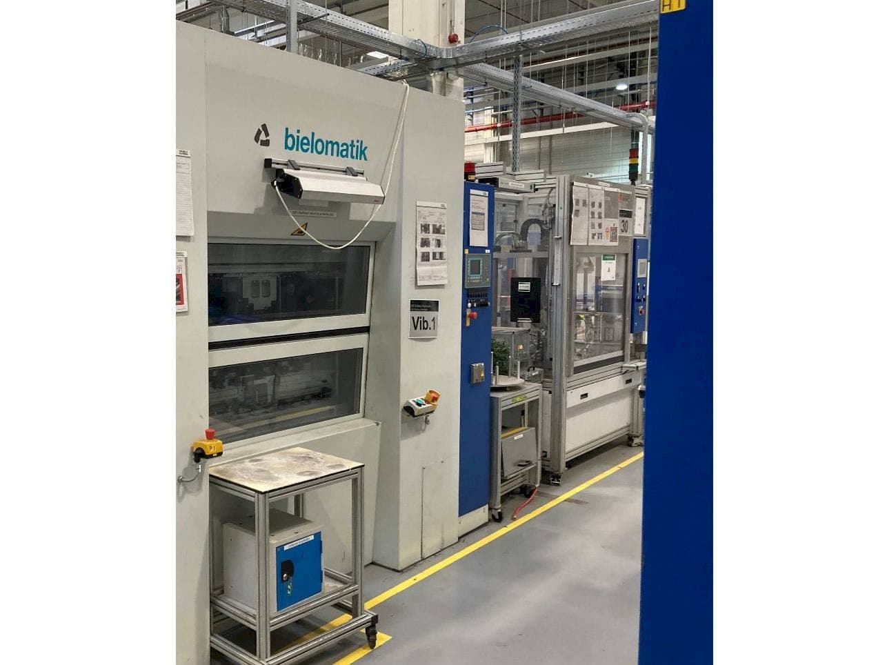 Vista frontal de la máquina bielomatik K3216