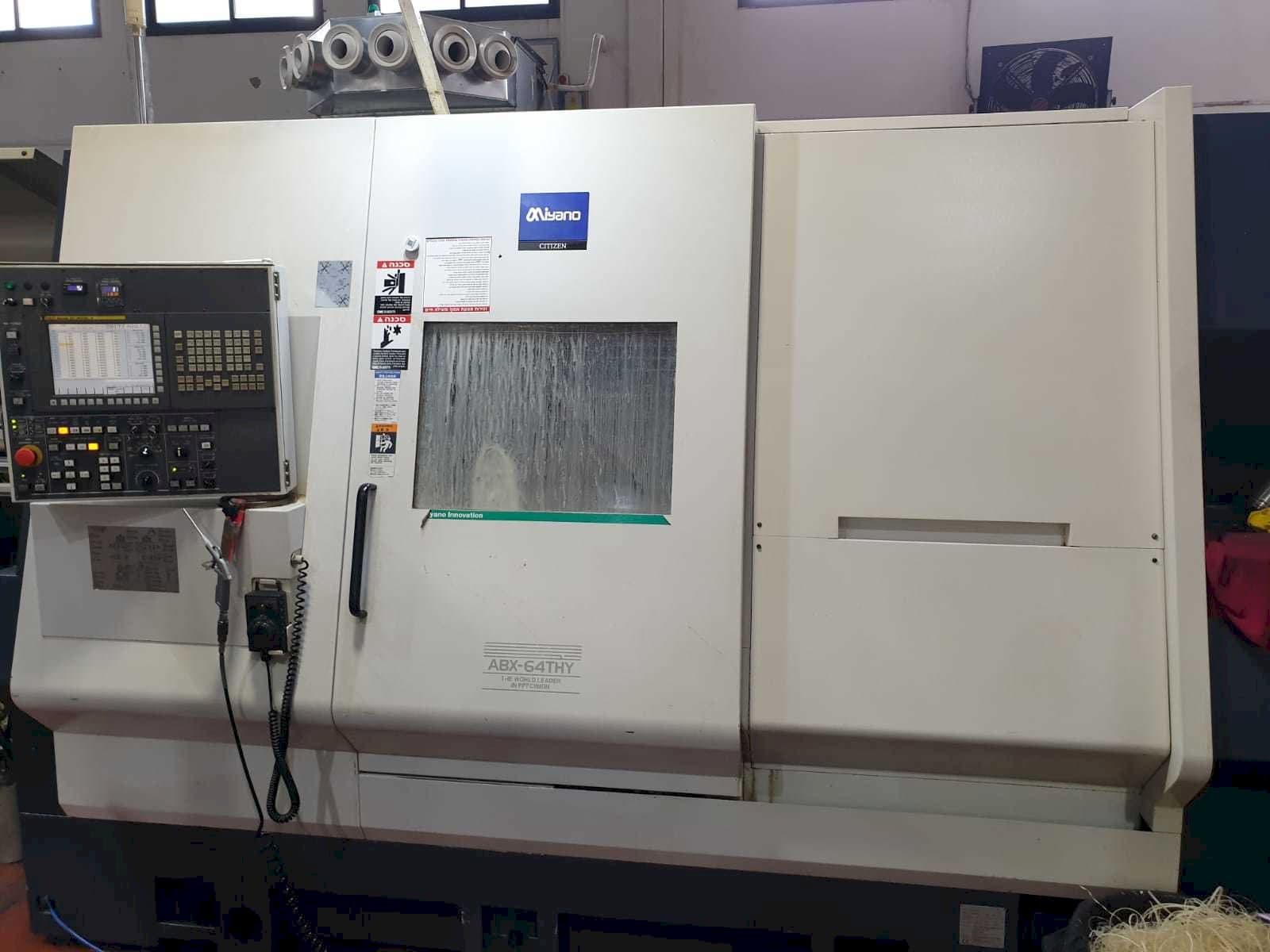 Vista frontal de la máquina Miyano ABX-64THY