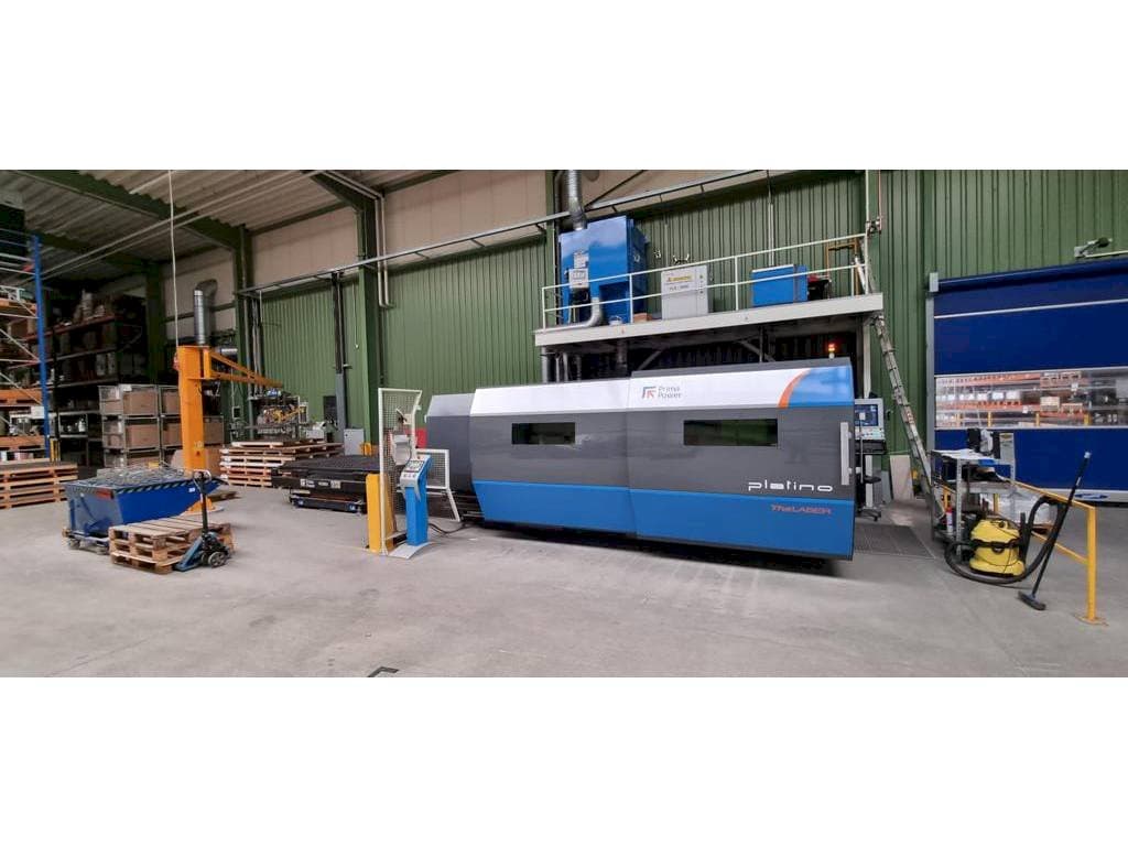 Vista frontal de la máquina Prima Power Platino Fiber