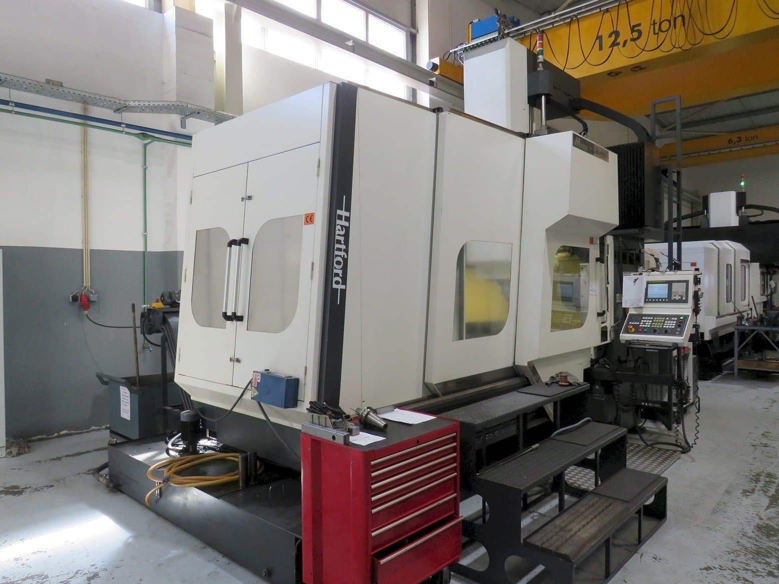 Vista frontal de la máquina Hartford HEP 2150