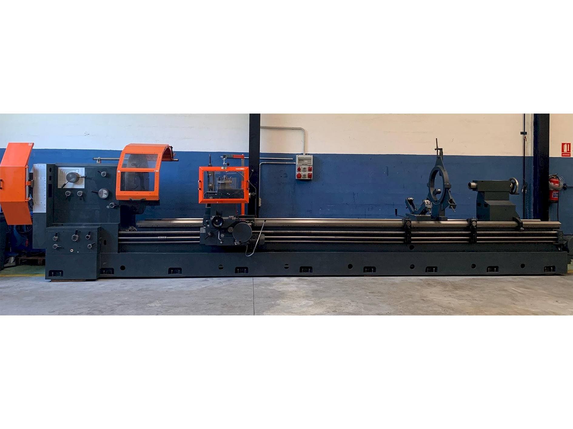 Vista frontal de la máquina Gurutzpe Super AT 600x6000