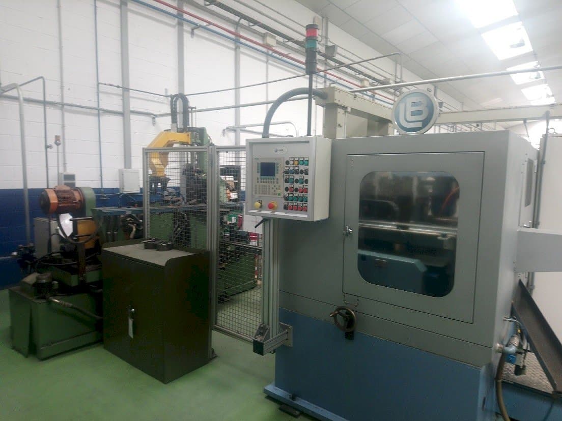 Vista frontal de la máquina Lanbi									 Lanbi