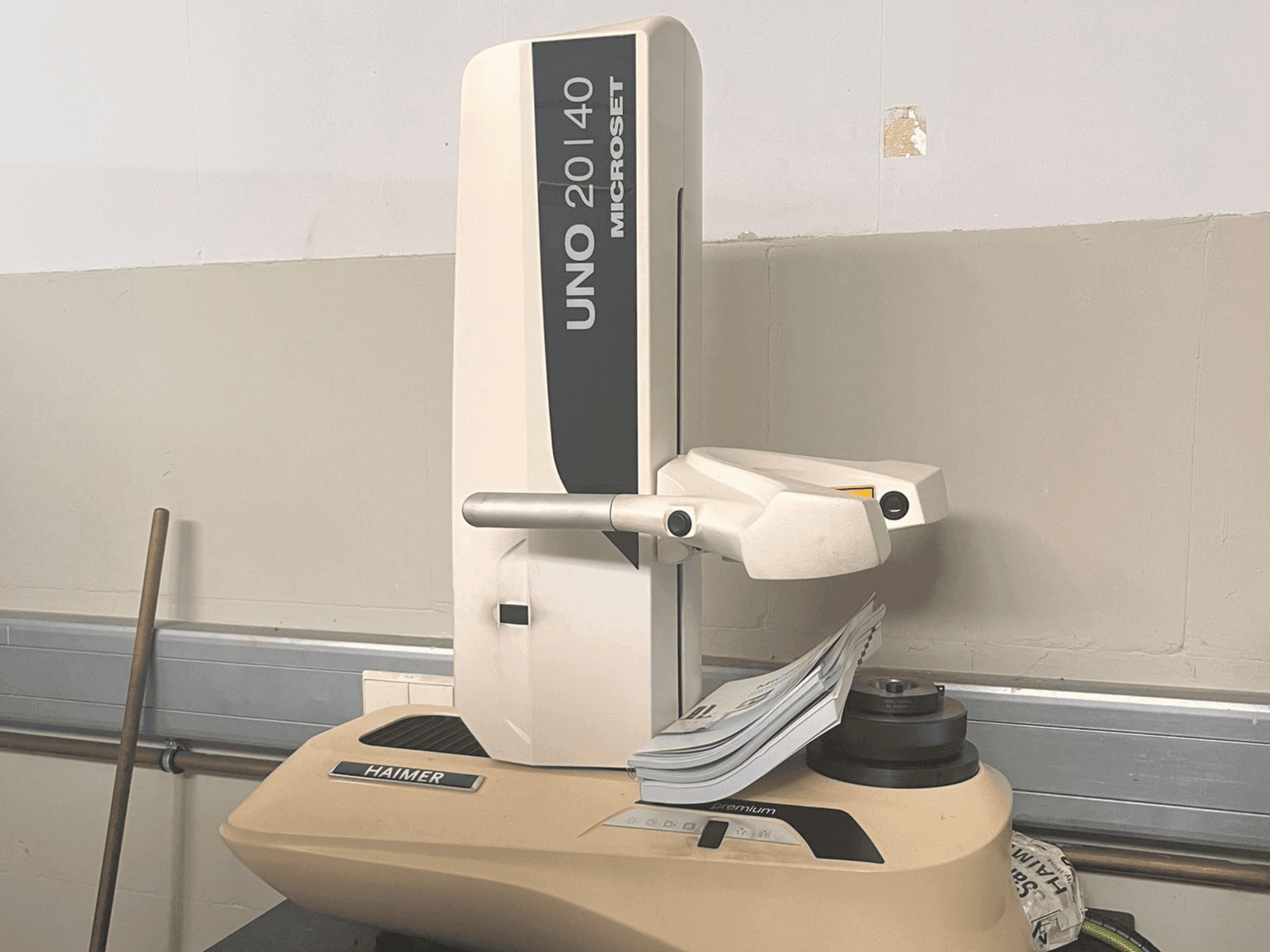 Vista frontal de la máquina HAIMER UNO 20|40