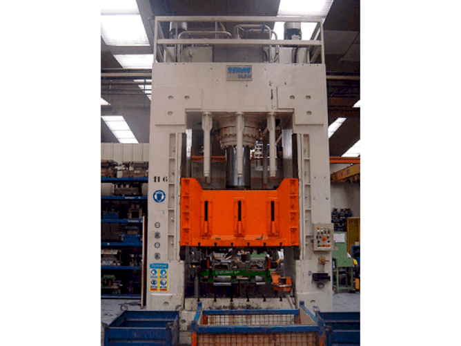 Vista frontal de la máquina REHINE 91/A300