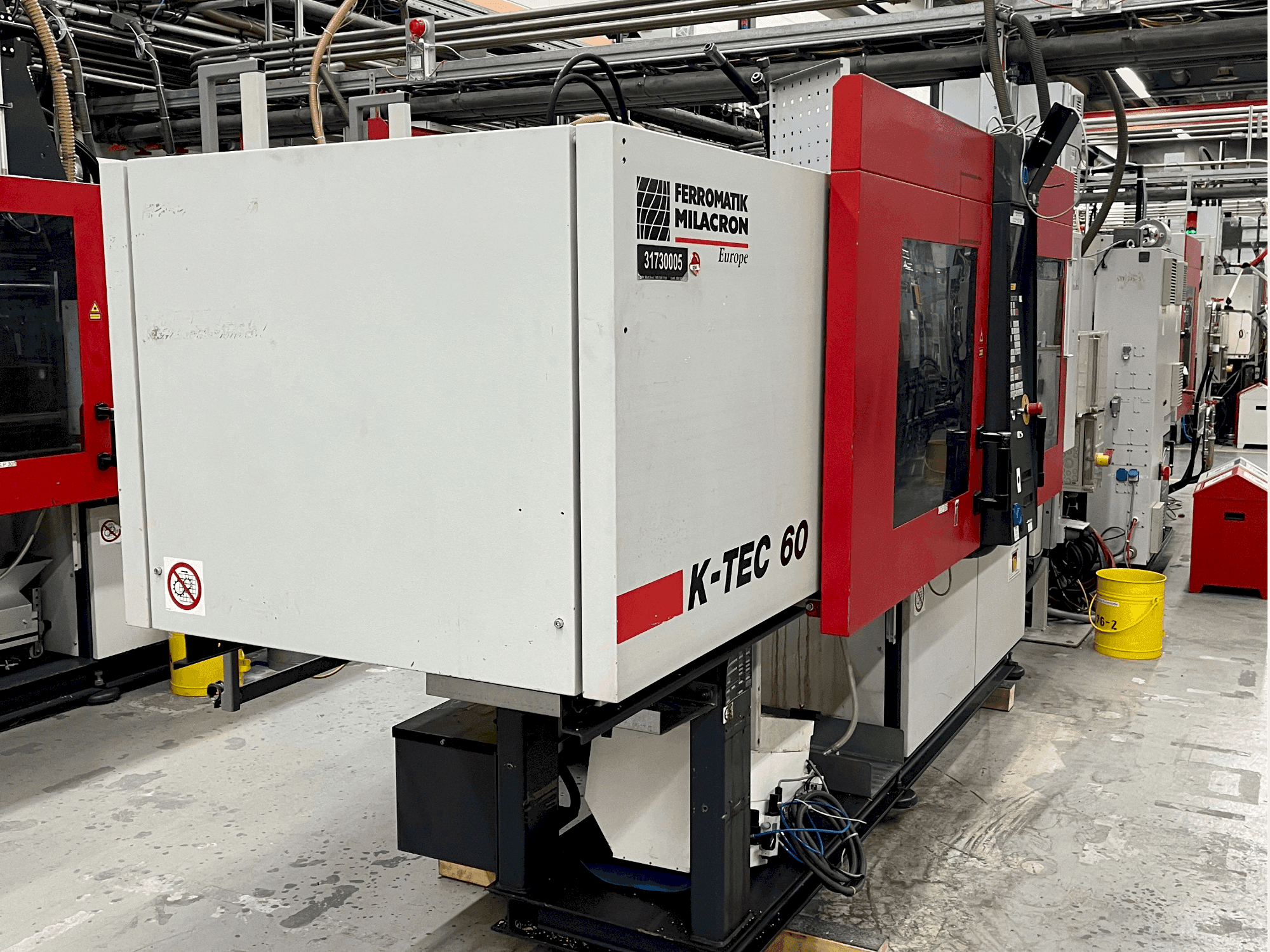 Vista frontal de la máquina FERROMATIK K-TEC 60 S