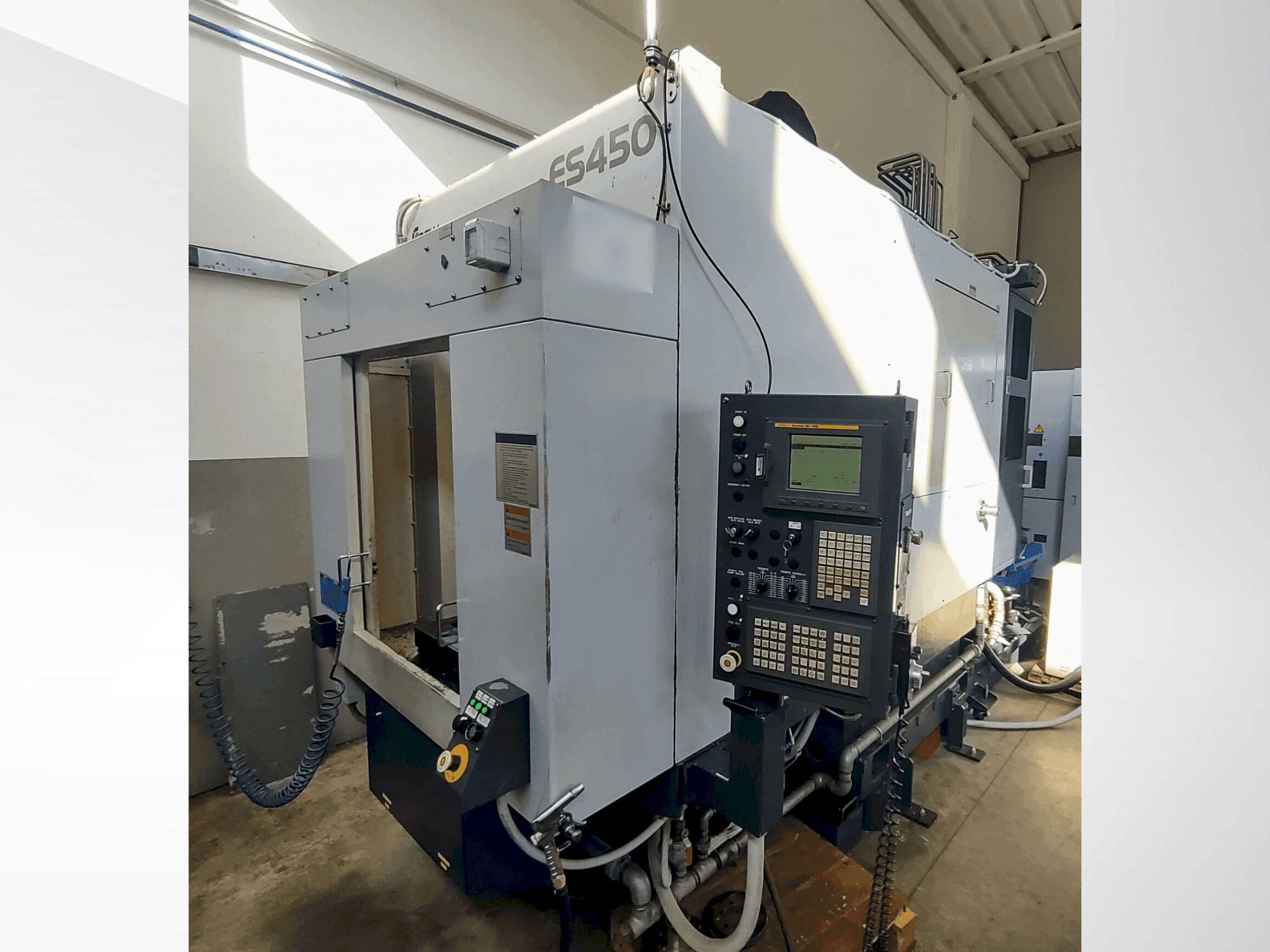 Vista frontal de la máquina Enshu ES450