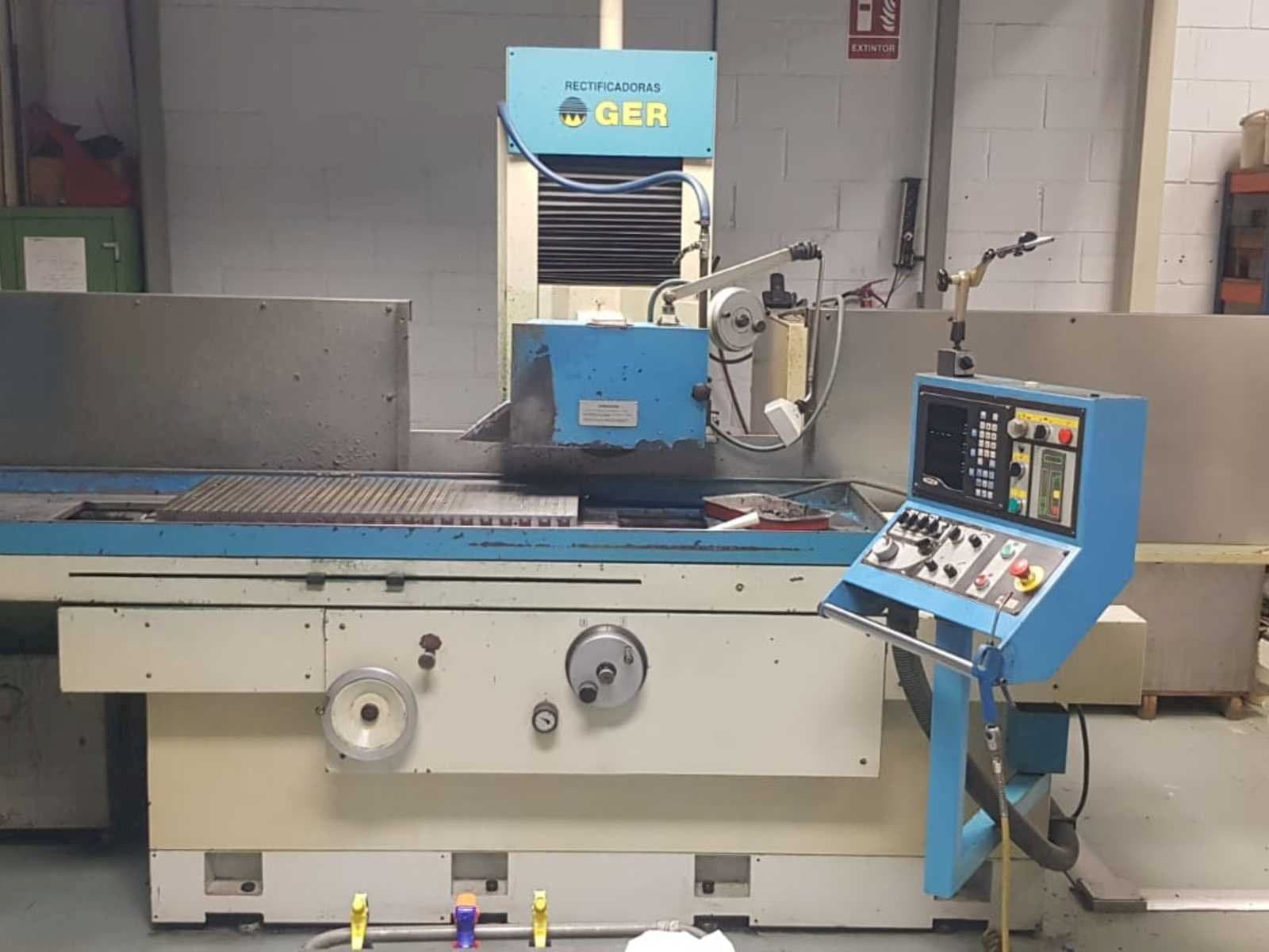 Vista frontal de la máquina GER S-100/50