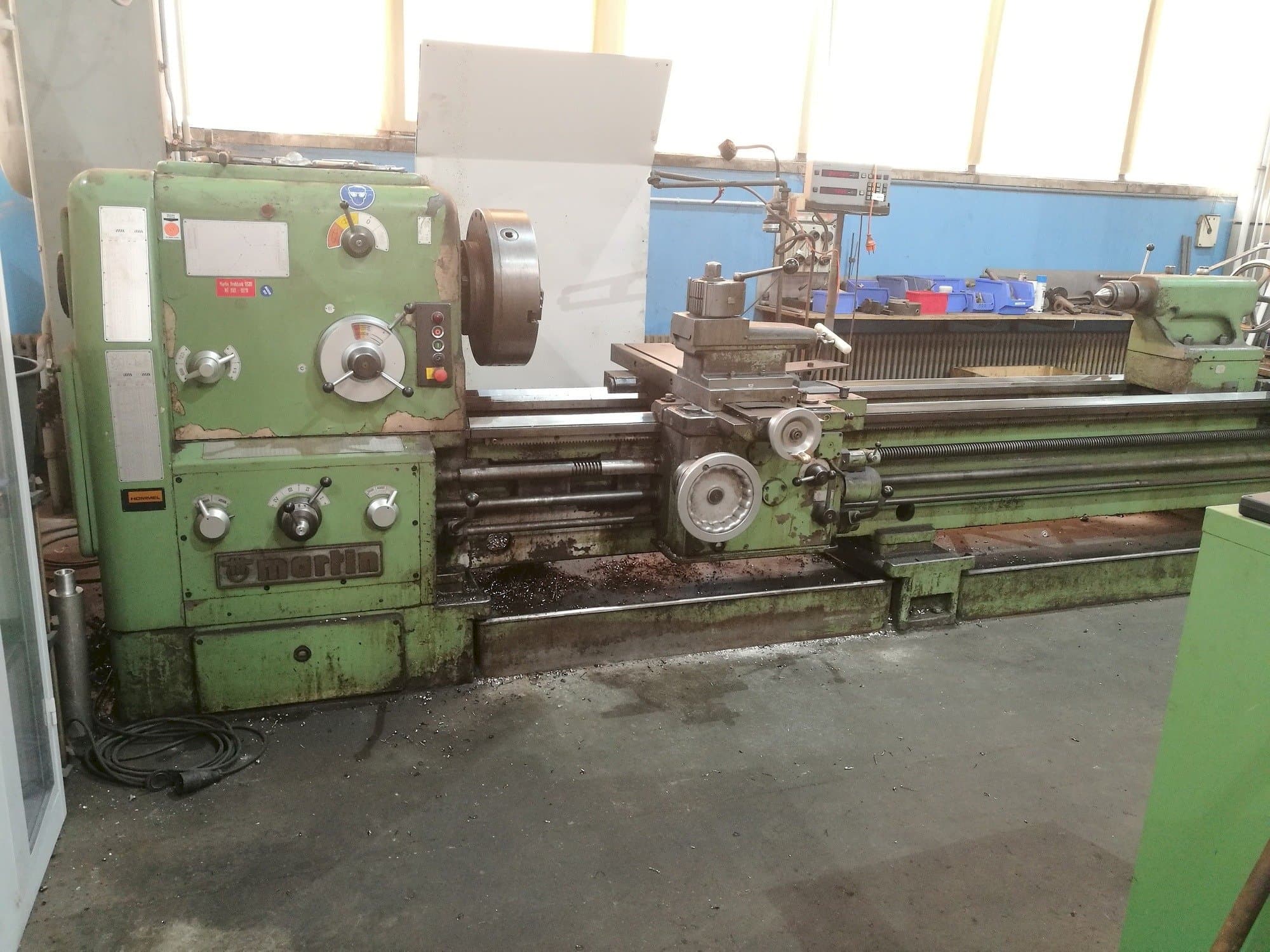 Vista frontal de la máquina Martin DS 80