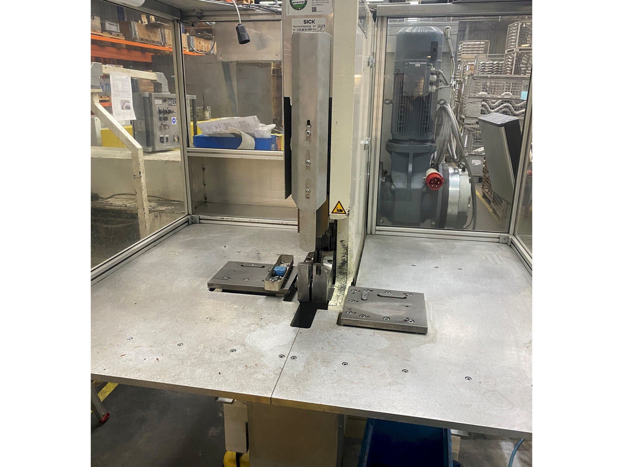 Vista frontal de la máquina Schmidt und Remmert EMT80-2-F01