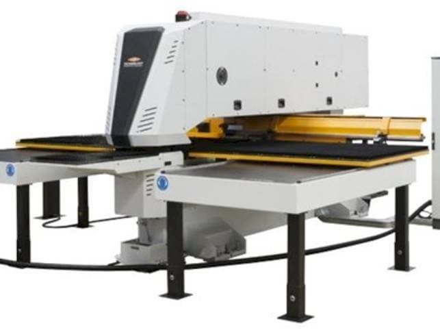 Vista frontal de la máquina TECHNOLOGY ITALIANA TP OMEGA 3610