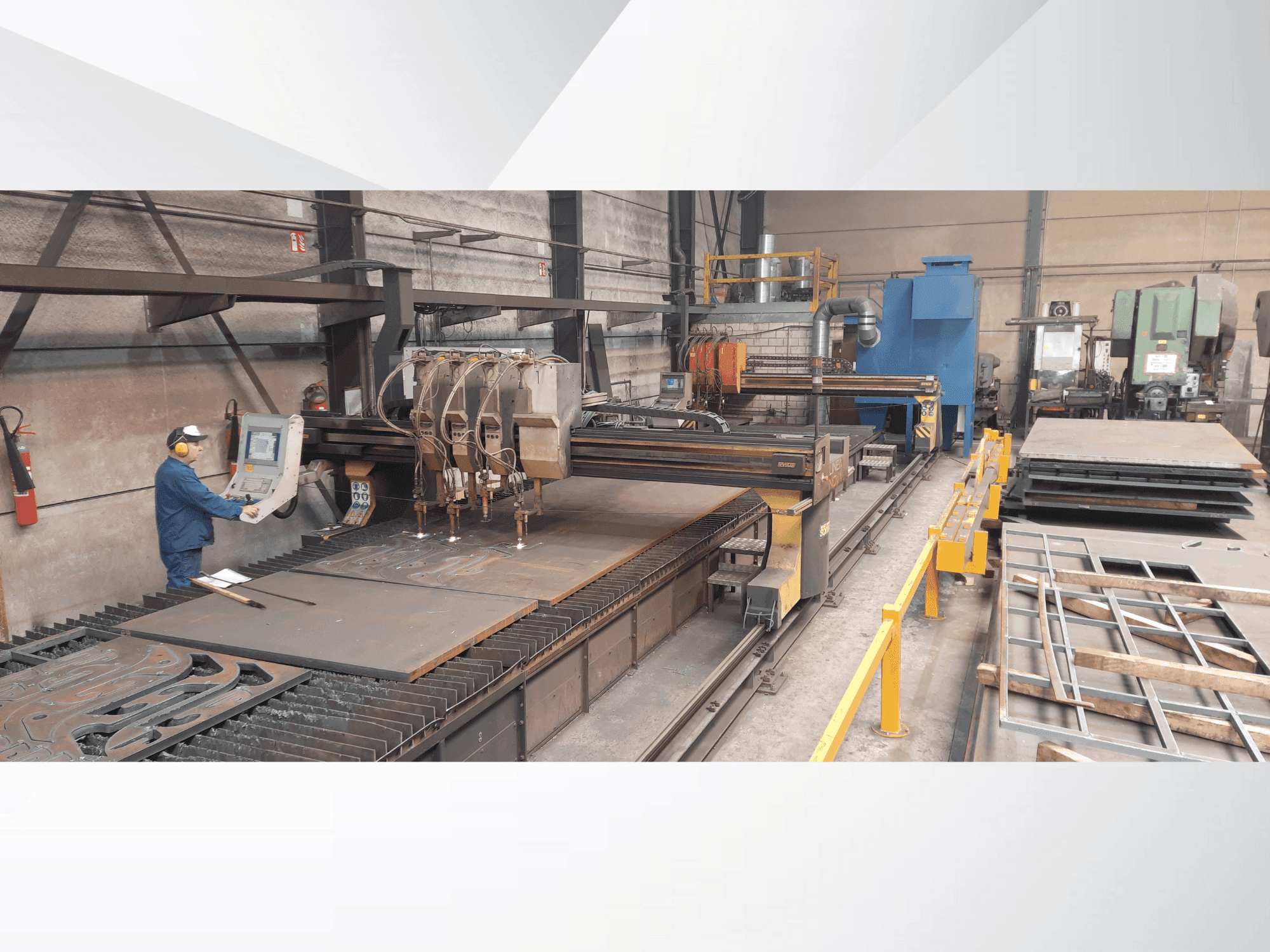 Vista frontal de la máquina SOITAAB Lineatech-Nova 40