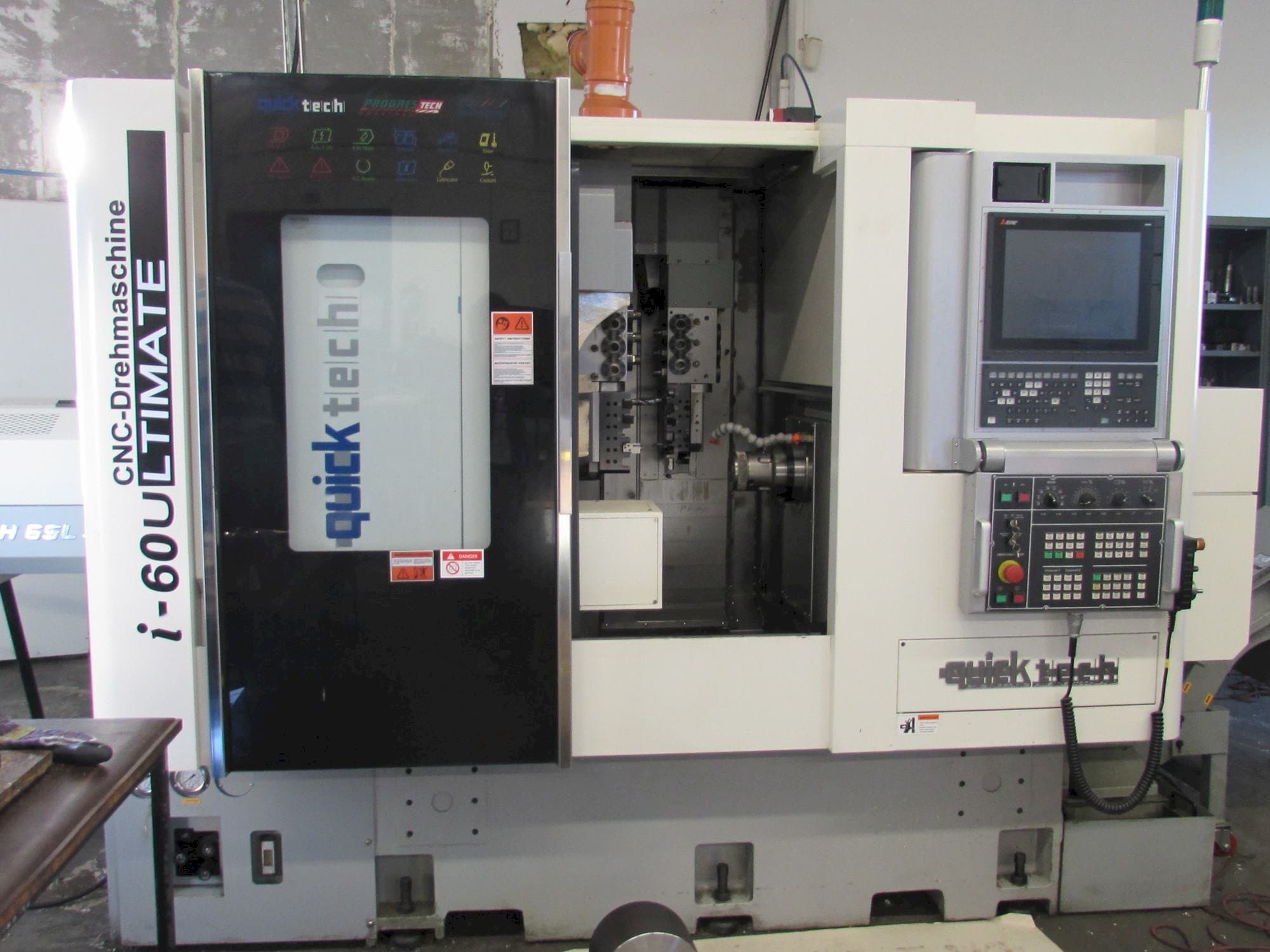 Vista frontal de la máquina Quick-Tech I-60U