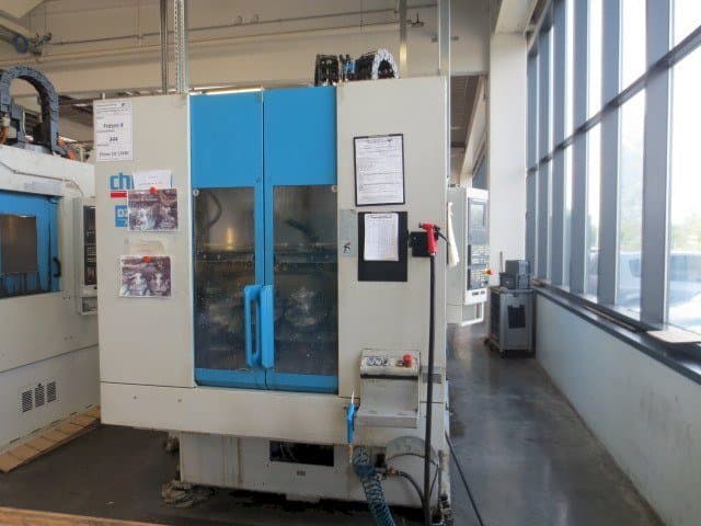 Vista frontal de la máquina CHIRON DZ 15K W