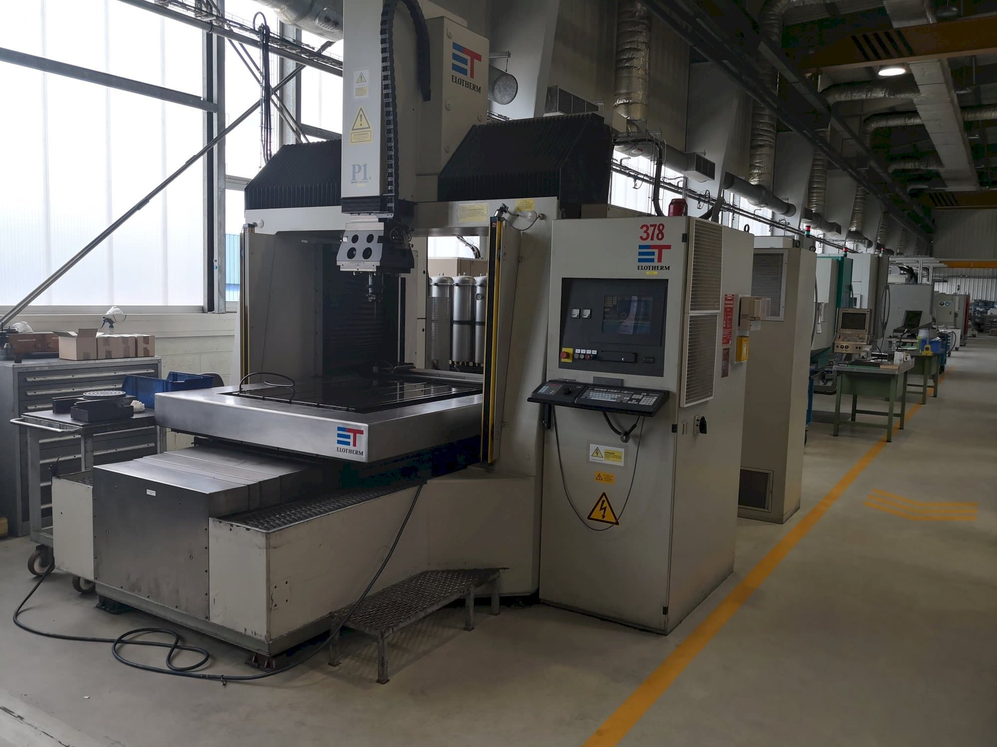 Vista frontal de la máquina ELOTHERM ELBOMAT P1