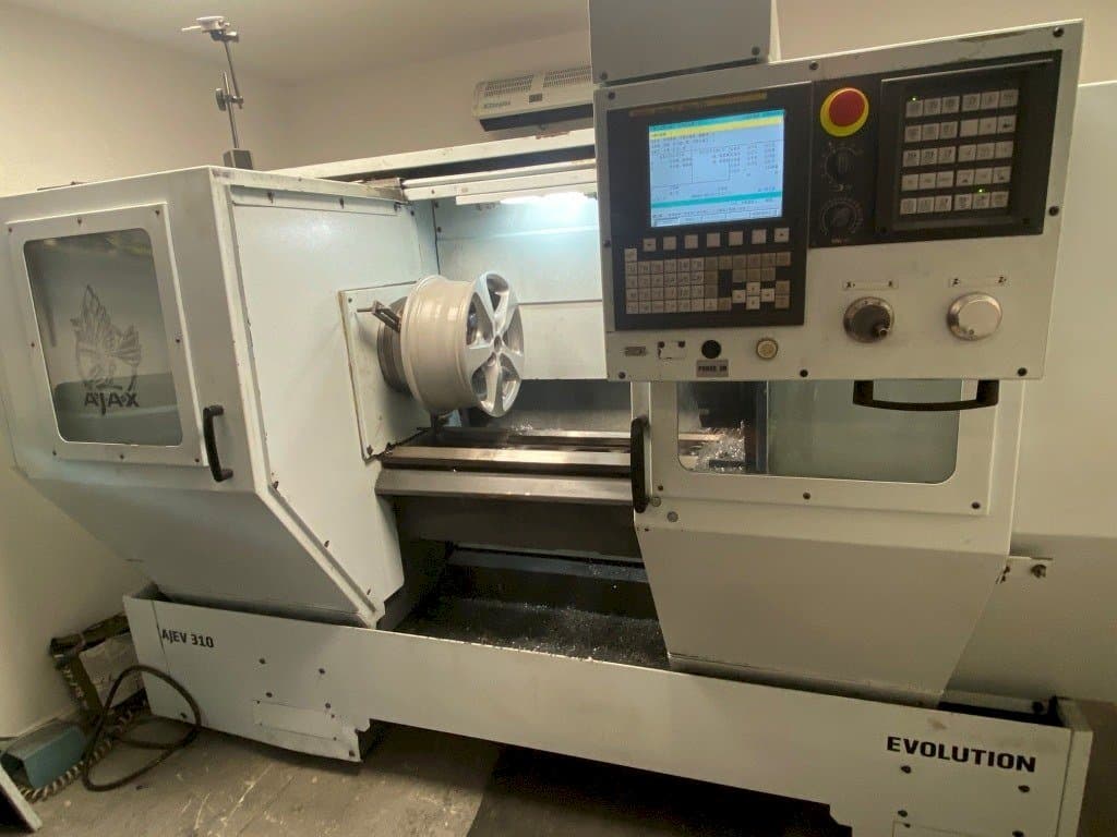 Vista frontal de la máquina AJAX EVOLUTION AJEV 310