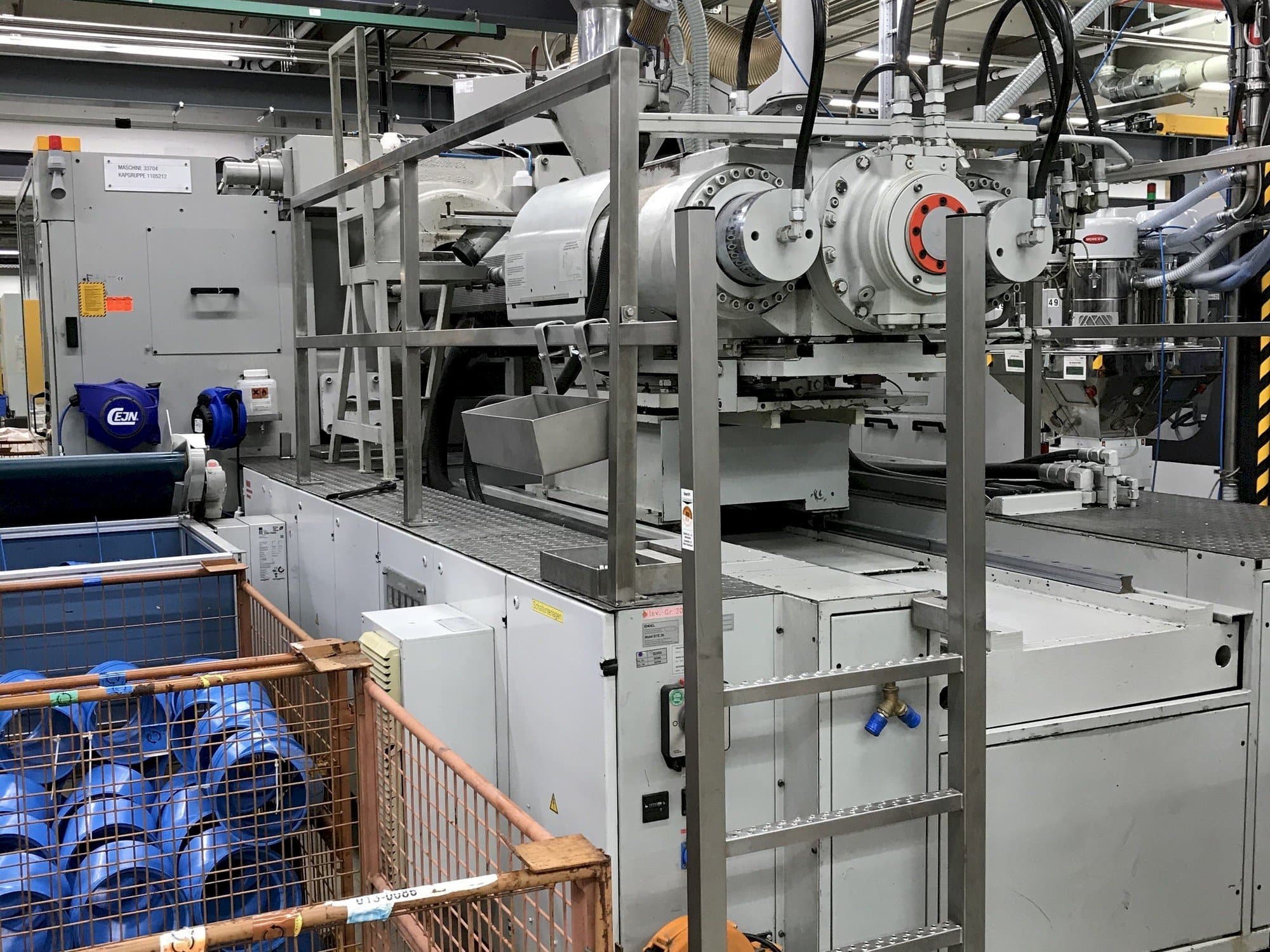 Vista frontal de la máquina ENGEL ES 3550/550 EC 100