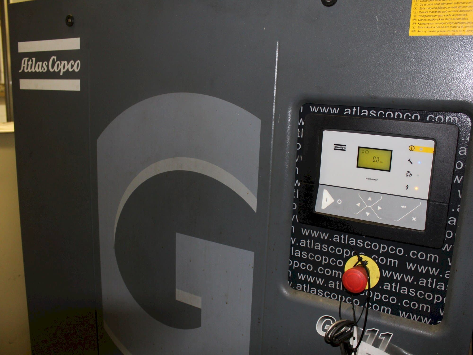 Vista frontal de la máquina Atlas Copco GA11