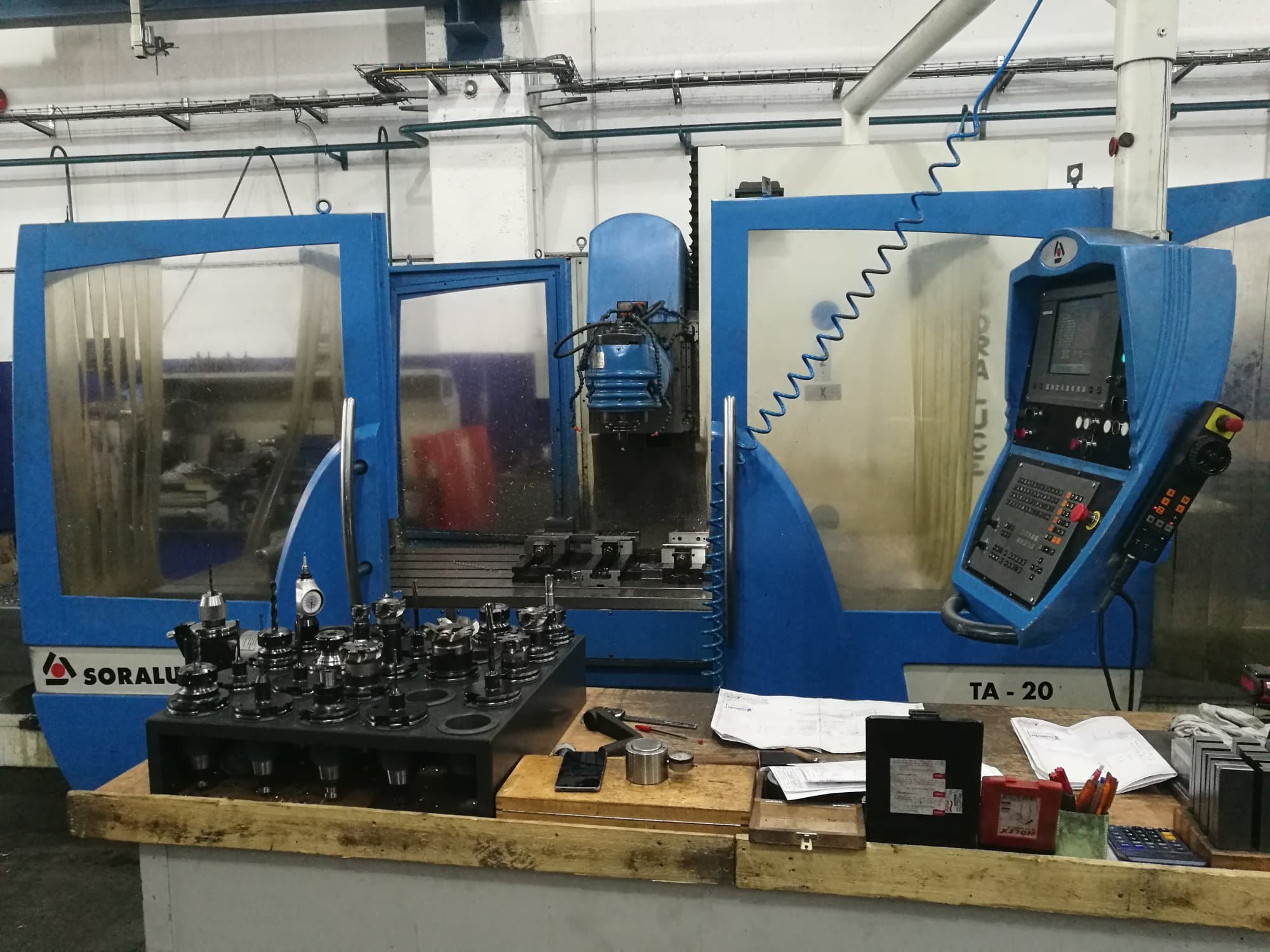 Vista frontal de la máquina Soraluce TA-20