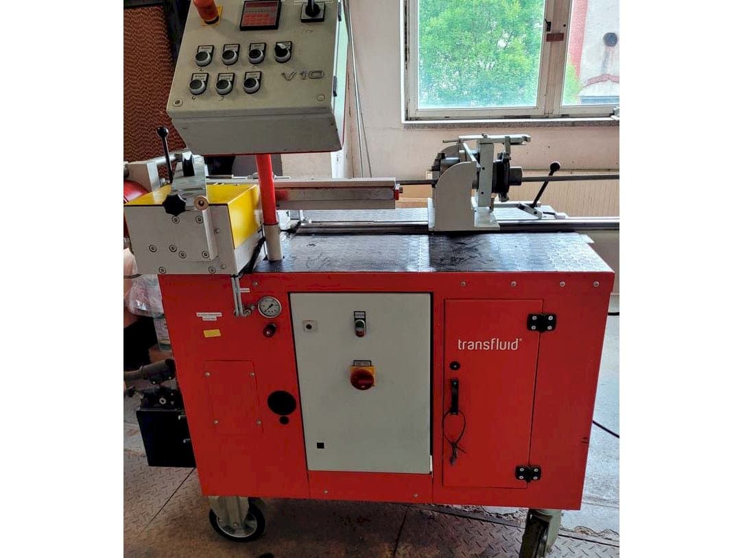Vista frontal de la máquina Transfluid DB 2060-K
