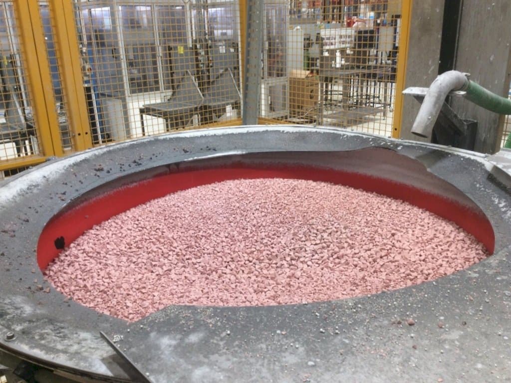 Vista frontal de la máquina Rosler R4/1300.2 SF