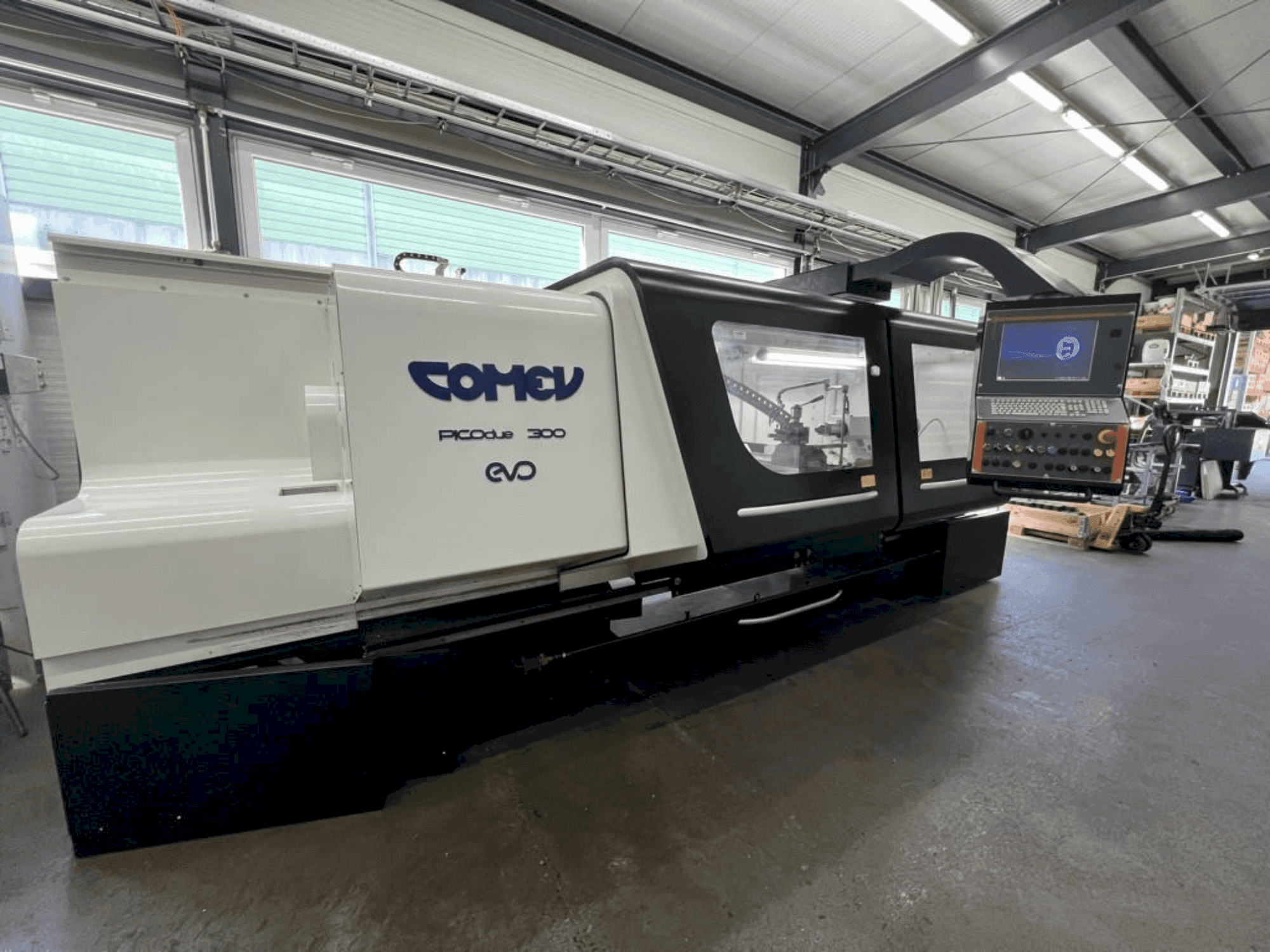 Vista frontal de la máquina COMEV PICOdue 300 EVO