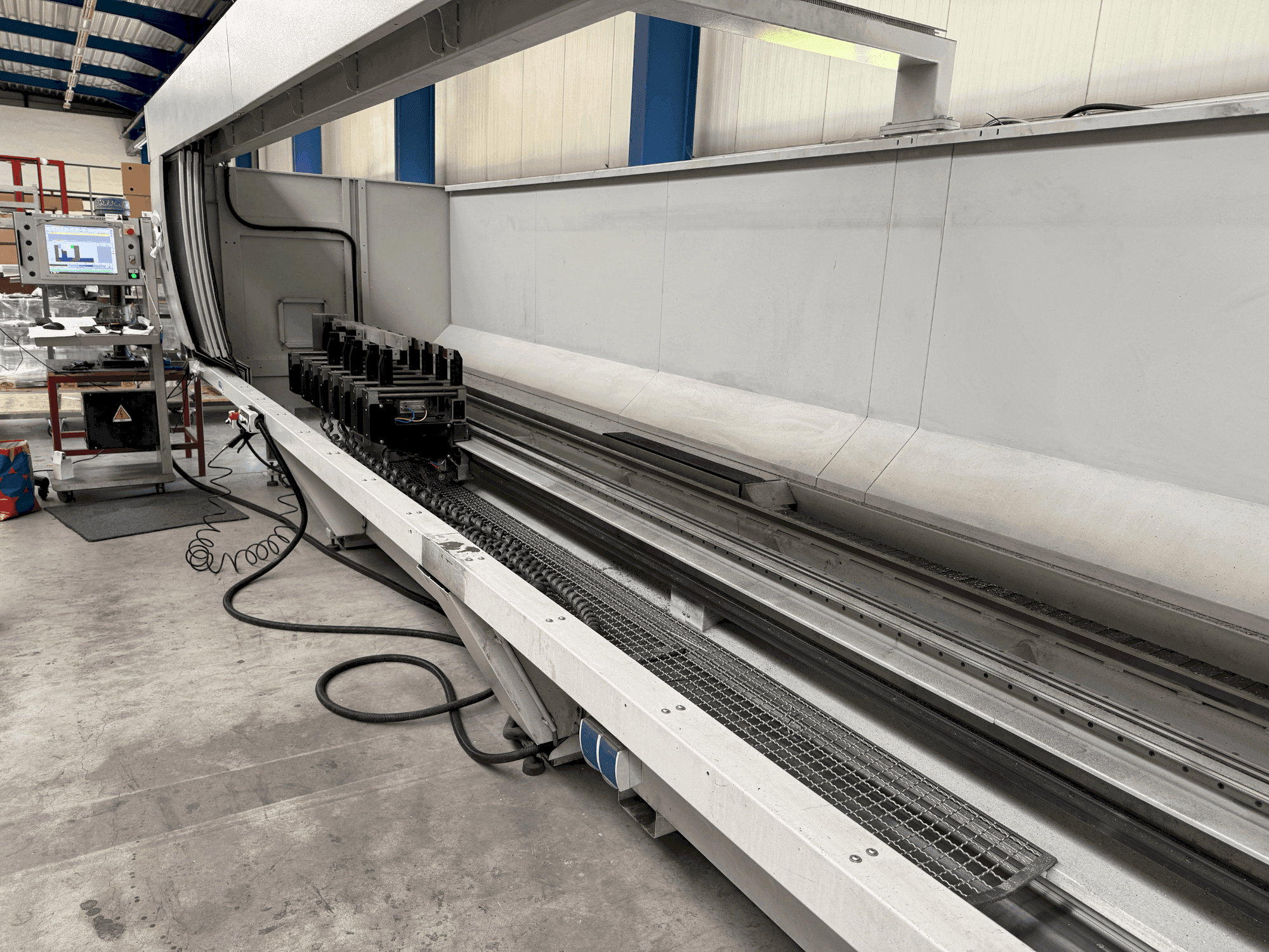 Vista frontal de la máquina FomIndustrie DALI 70