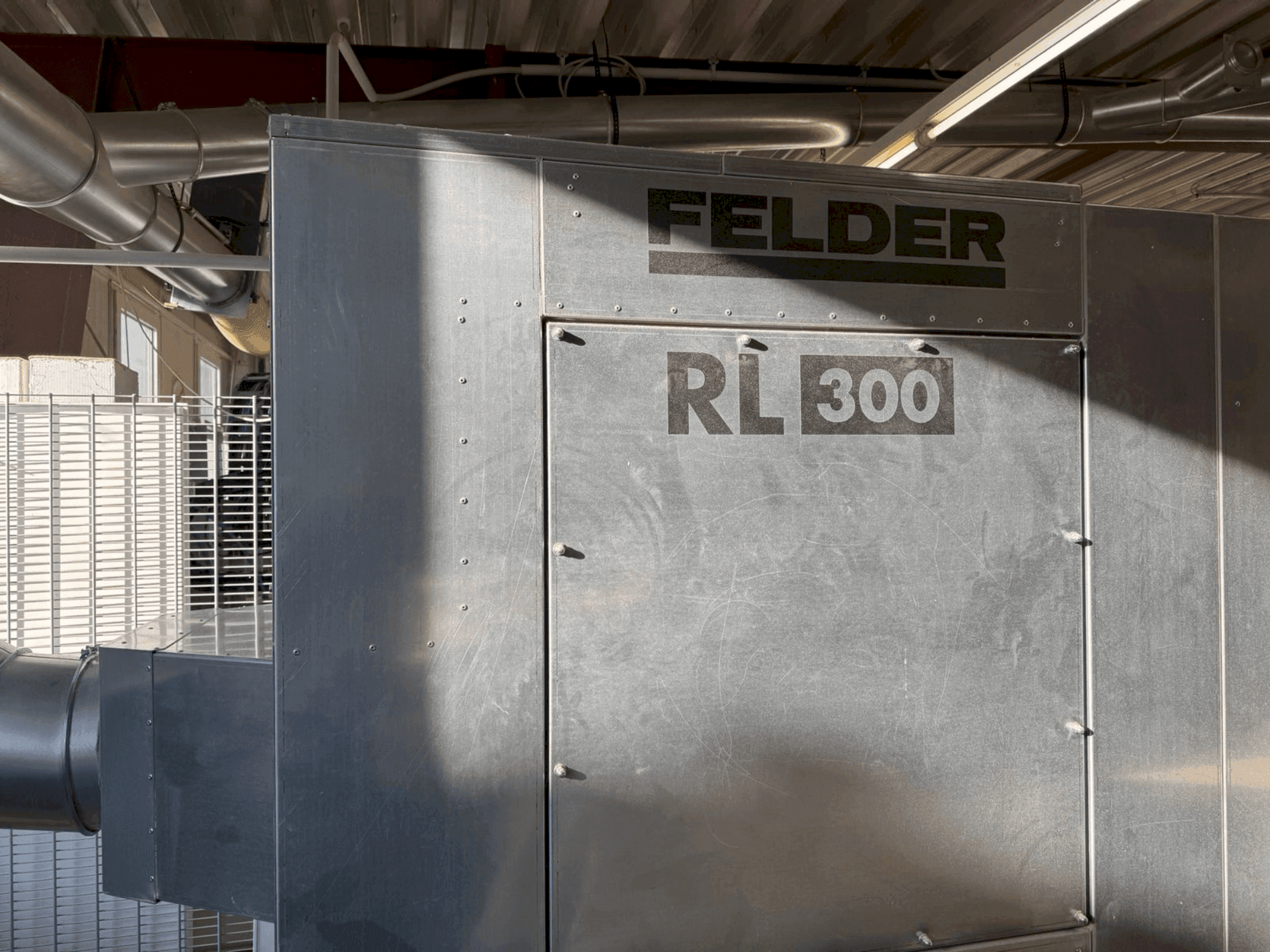 Vista frontal de la máquina FELDER FELDER RL 300