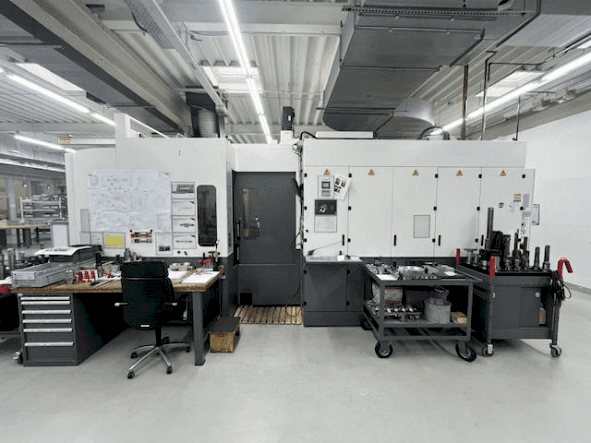 Vista frontal de la máquina HULLER HILLE Nbh 170