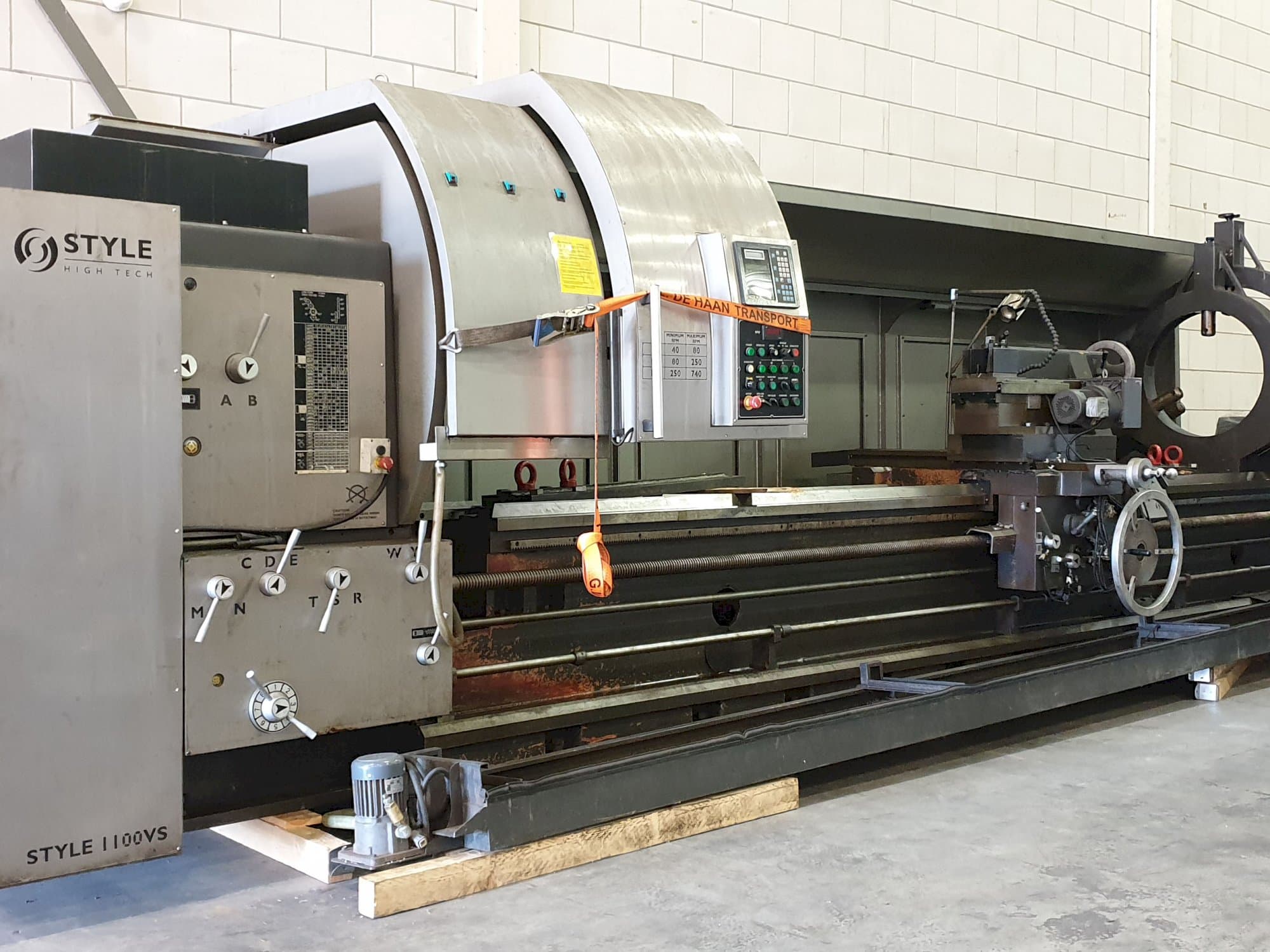 Vista frontal de la máquina STYLE 1100VS