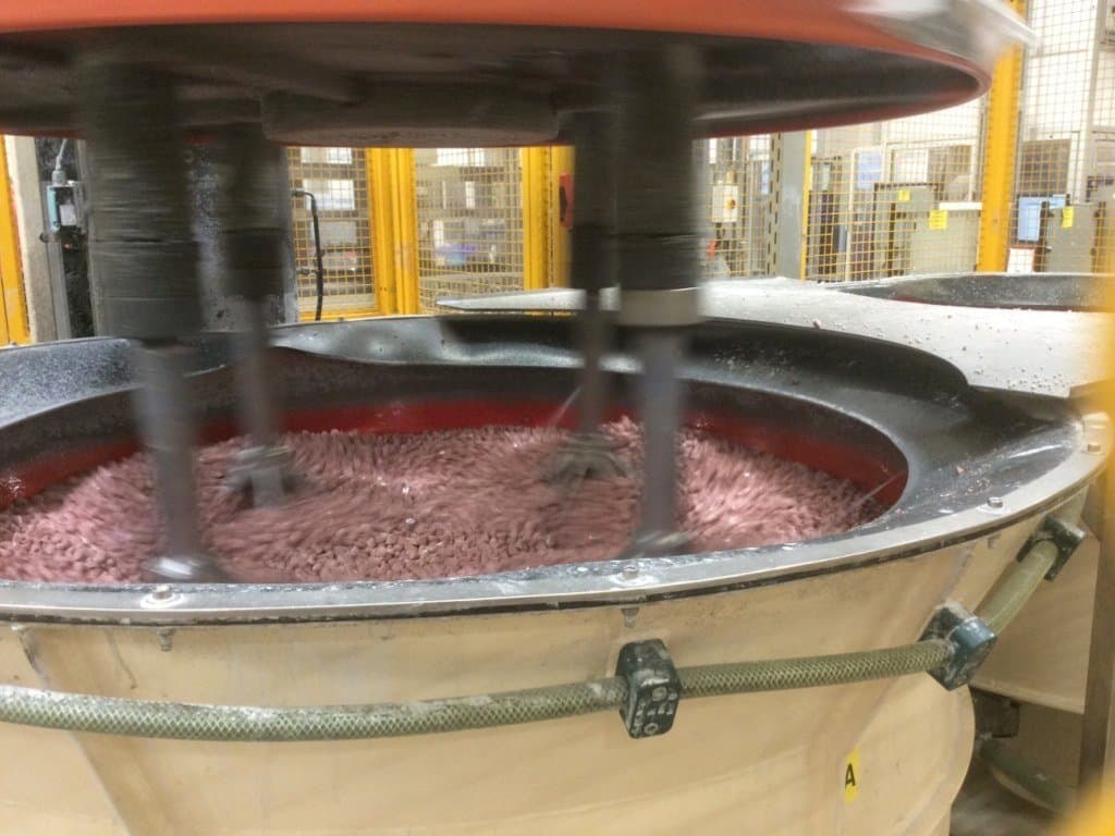 Vista frontal de la máquina Rosler R4/1300.2 SF