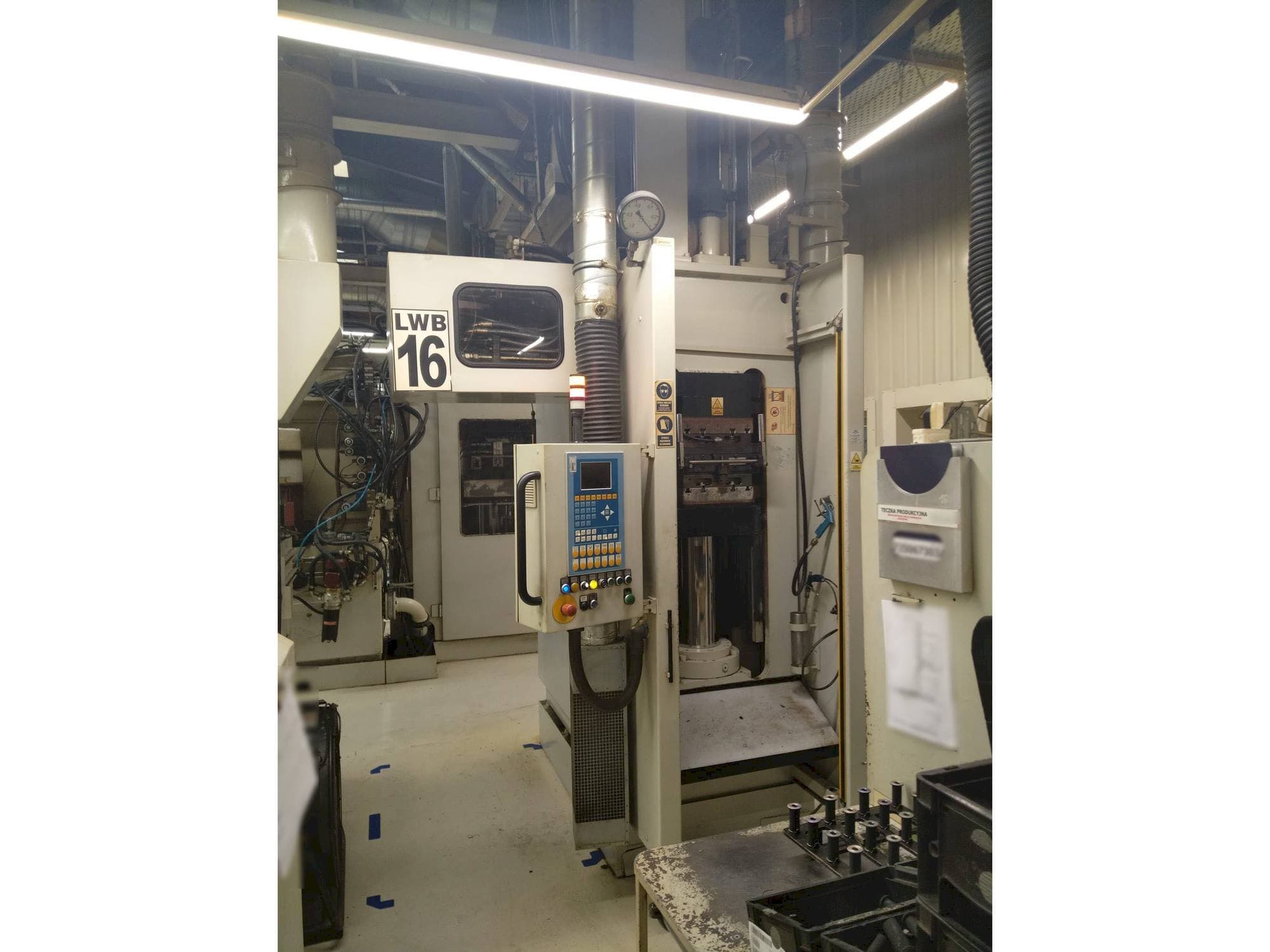 Vista frontal de la máquina LWB STEINL VRE 1100/1000