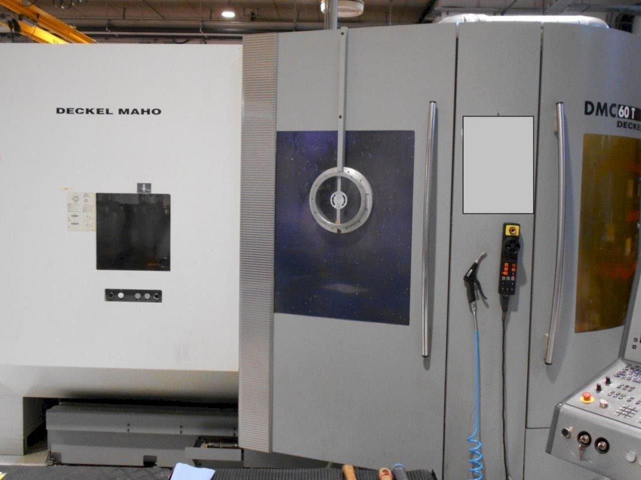 Vista frontal de la máquina DECKEL MAHO DMC 60T