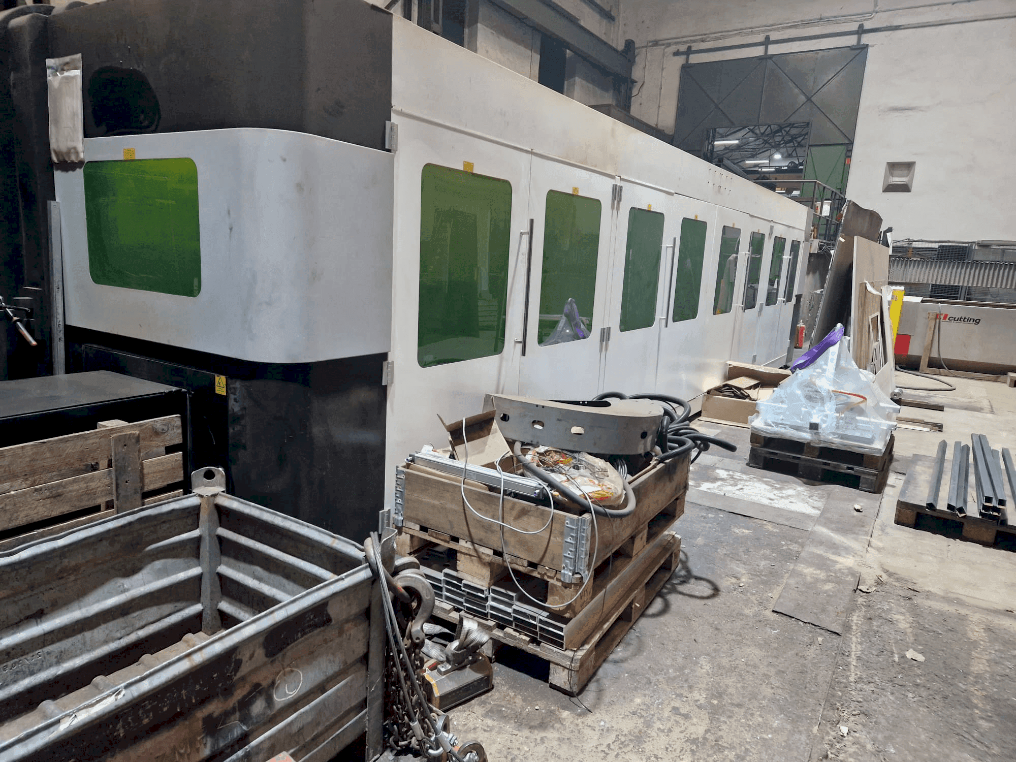 Vista frontal de la máquina THETA TL 3015 PWD