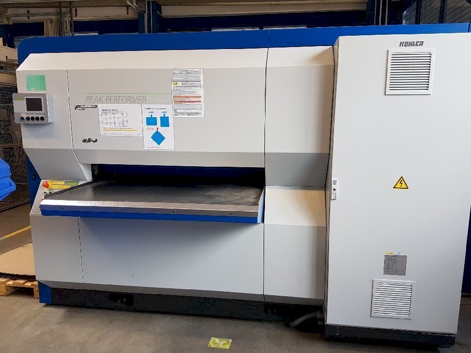 Vista frontal de la máquina KOHLER PEAK PERFORMER PG 40.1250/21