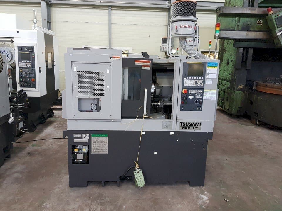 Vista frontal de la máquina TSUGAMI M08J-Ⅱ