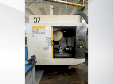 Vista frontal de la máquina FANUC Robodrill Alpha-D21LiB5