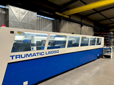 Vista frontal de la máquina TRUMPF Trumatic L6050