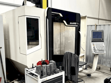 Vista frontal de la máquina DMG MORI ecoMill 70