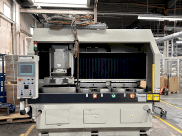 Vista frontal de la máquina Lodi VHP 300 4T CN