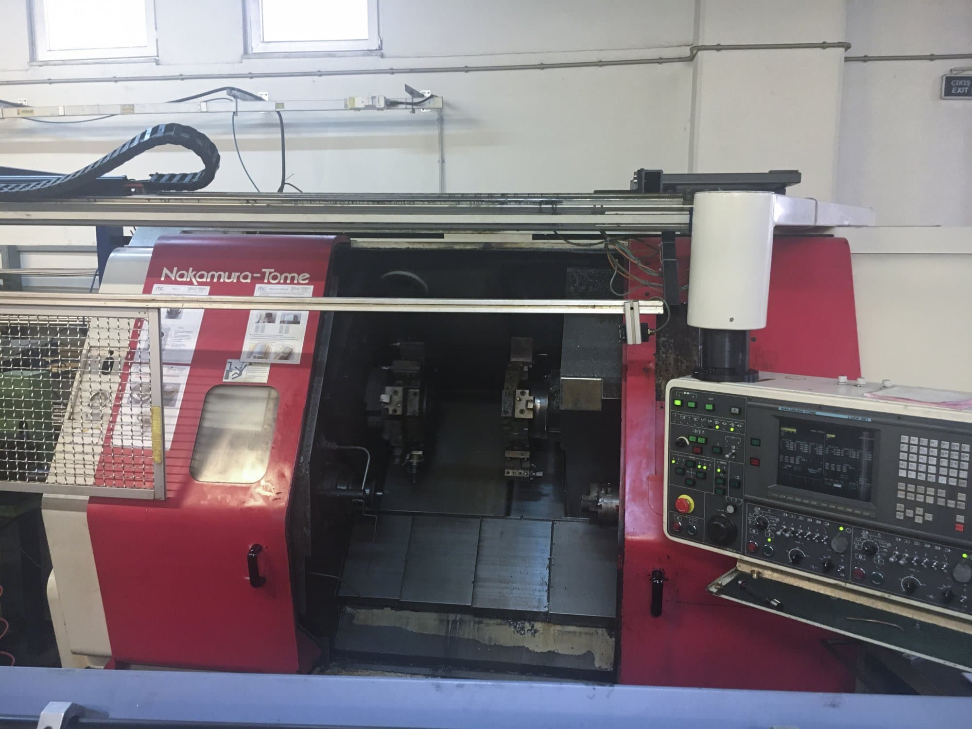 Vista frontal 1 de la máquina NAKAMURA-TOME TW-20 MMY