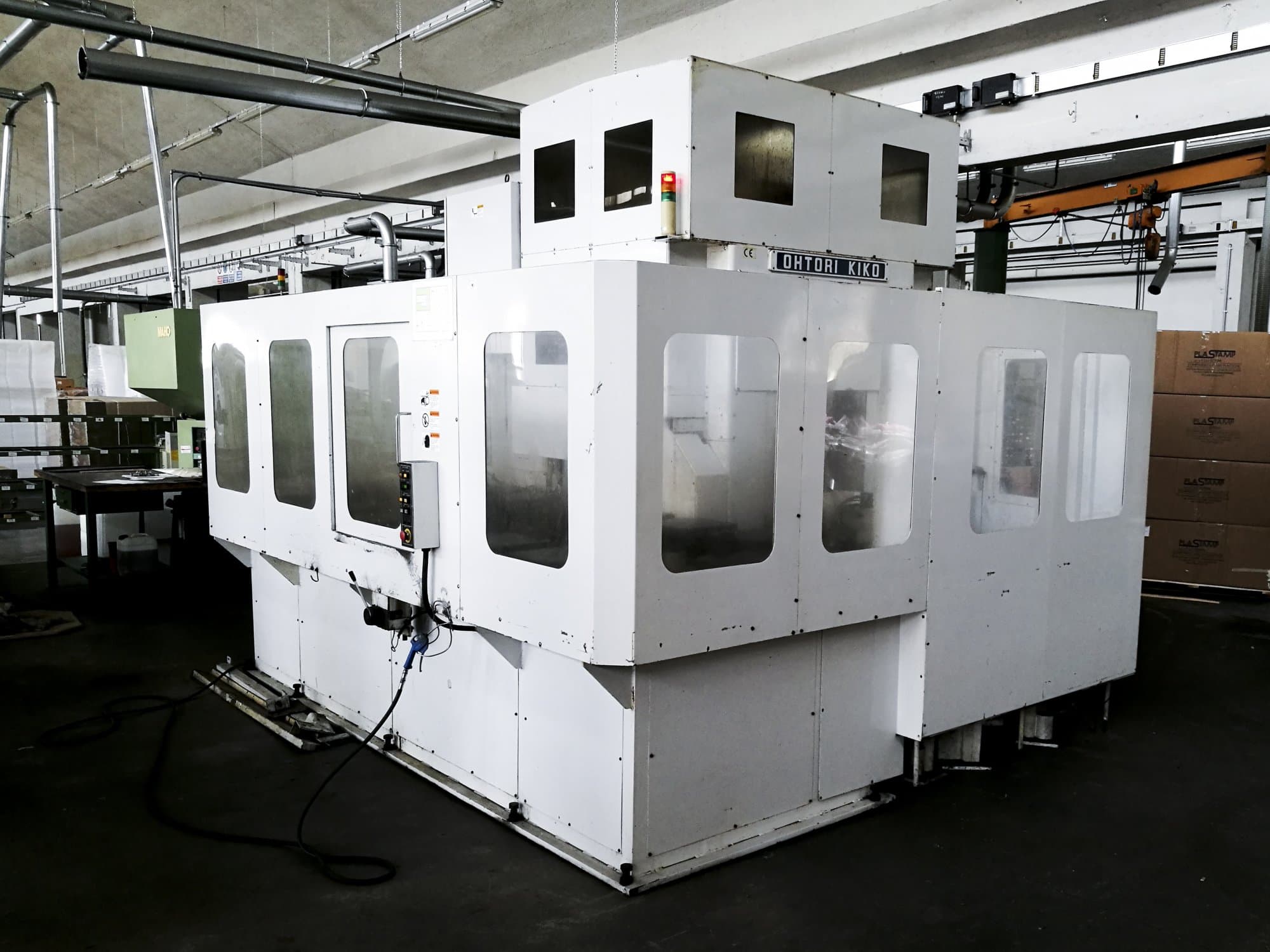 Vista derecha de la máquina OHTORI KIKO OSU 545