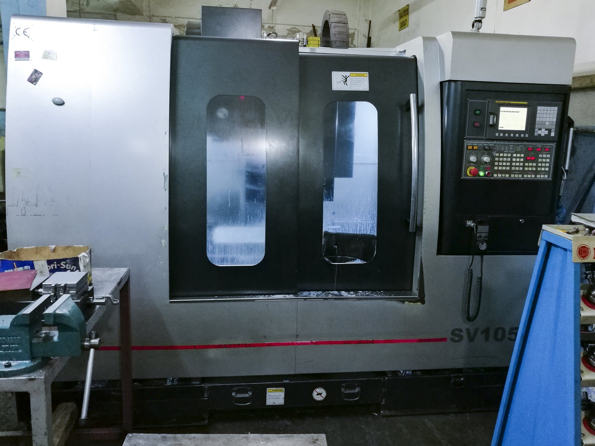 Vista frontal de la máquina Pinnacle SV105