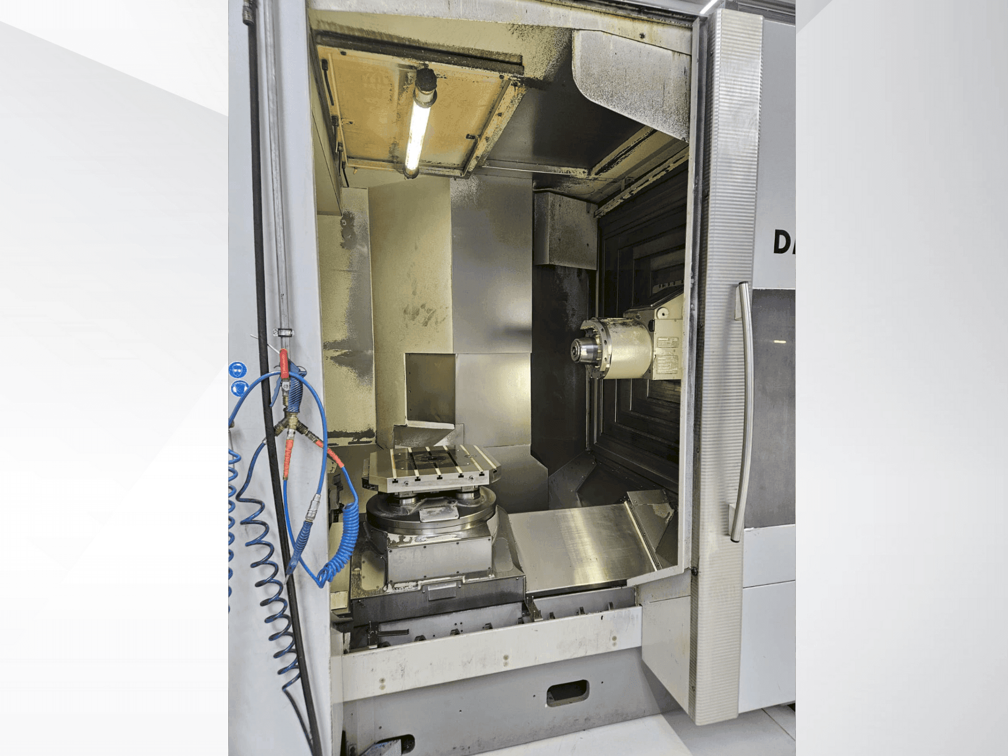 Front view of DECKEL MAHO DMC 70H duoBlock machine