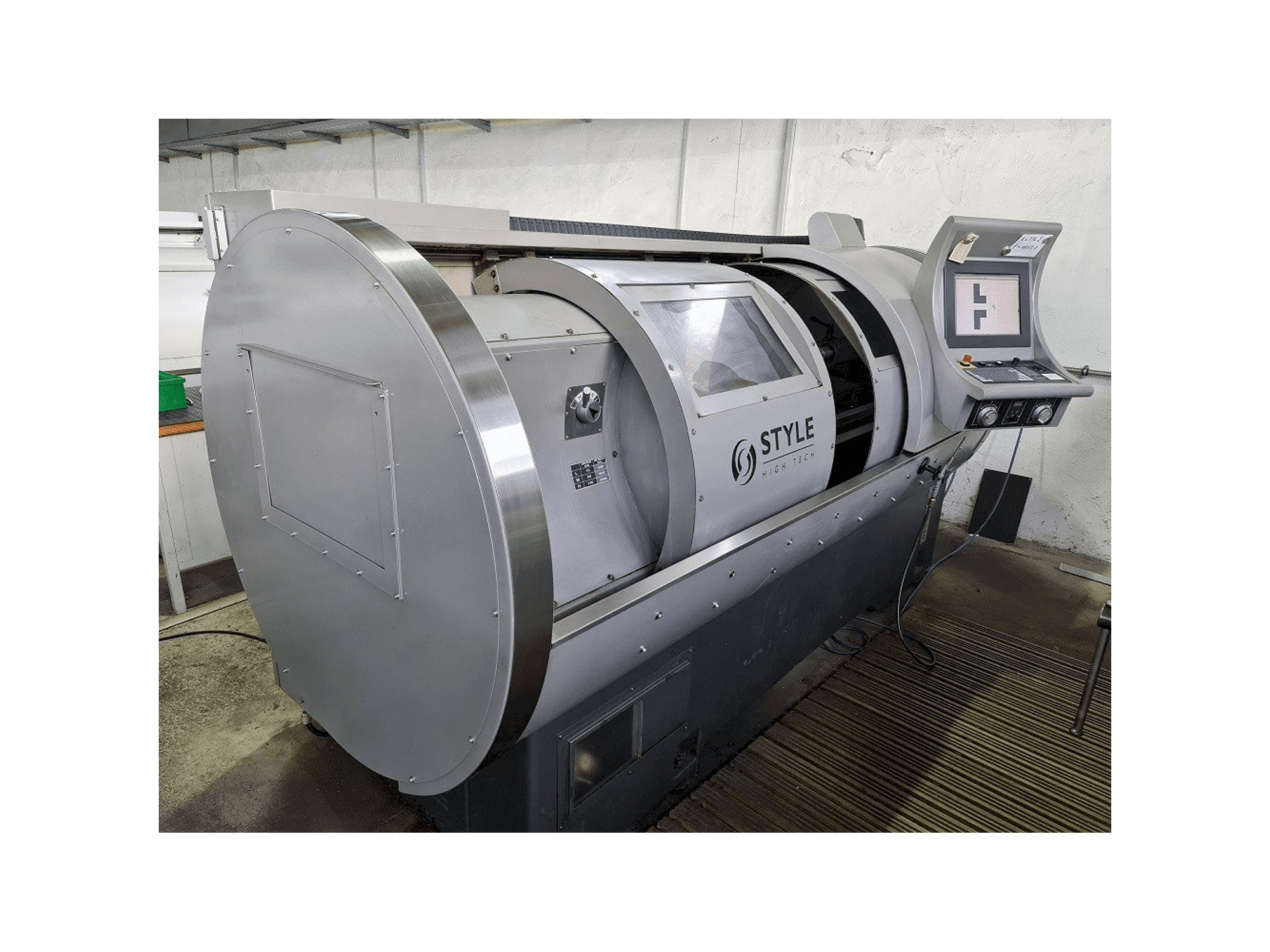 Front view of STYLE 510 X 1350 machine