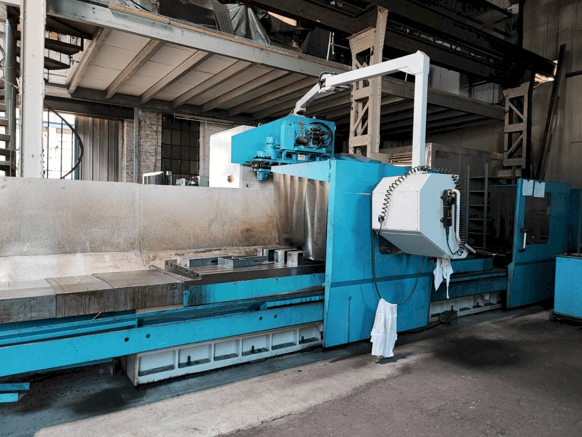 Front view of MTE BF 4200 machine