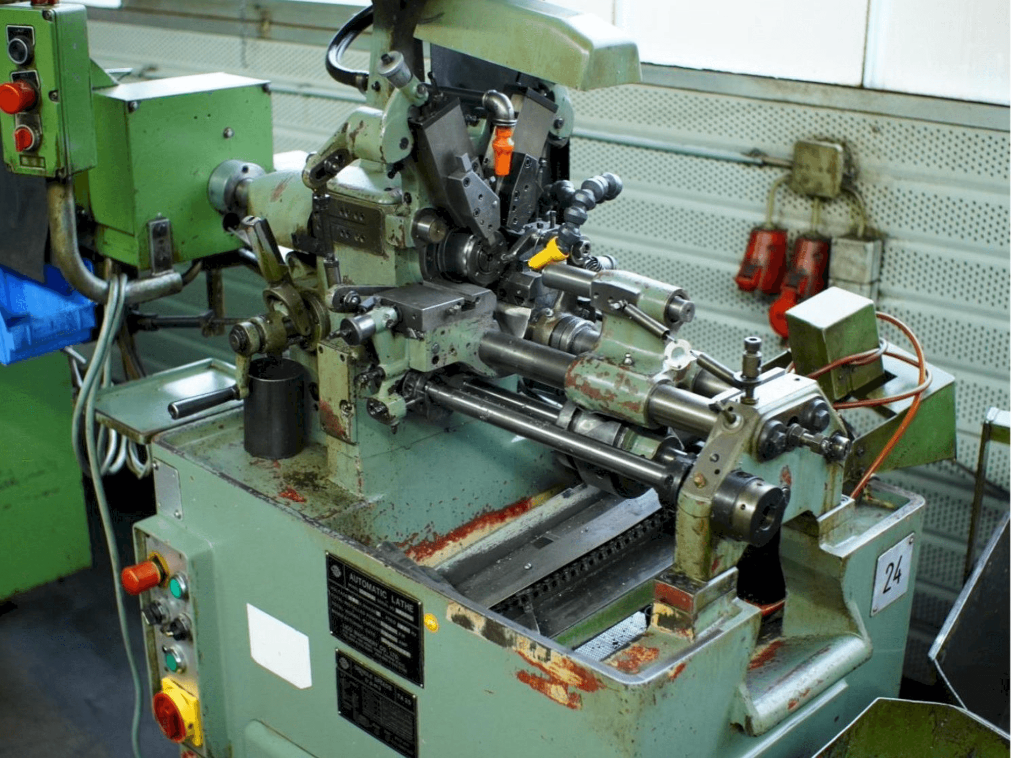 Front view of LICO TA25 machine