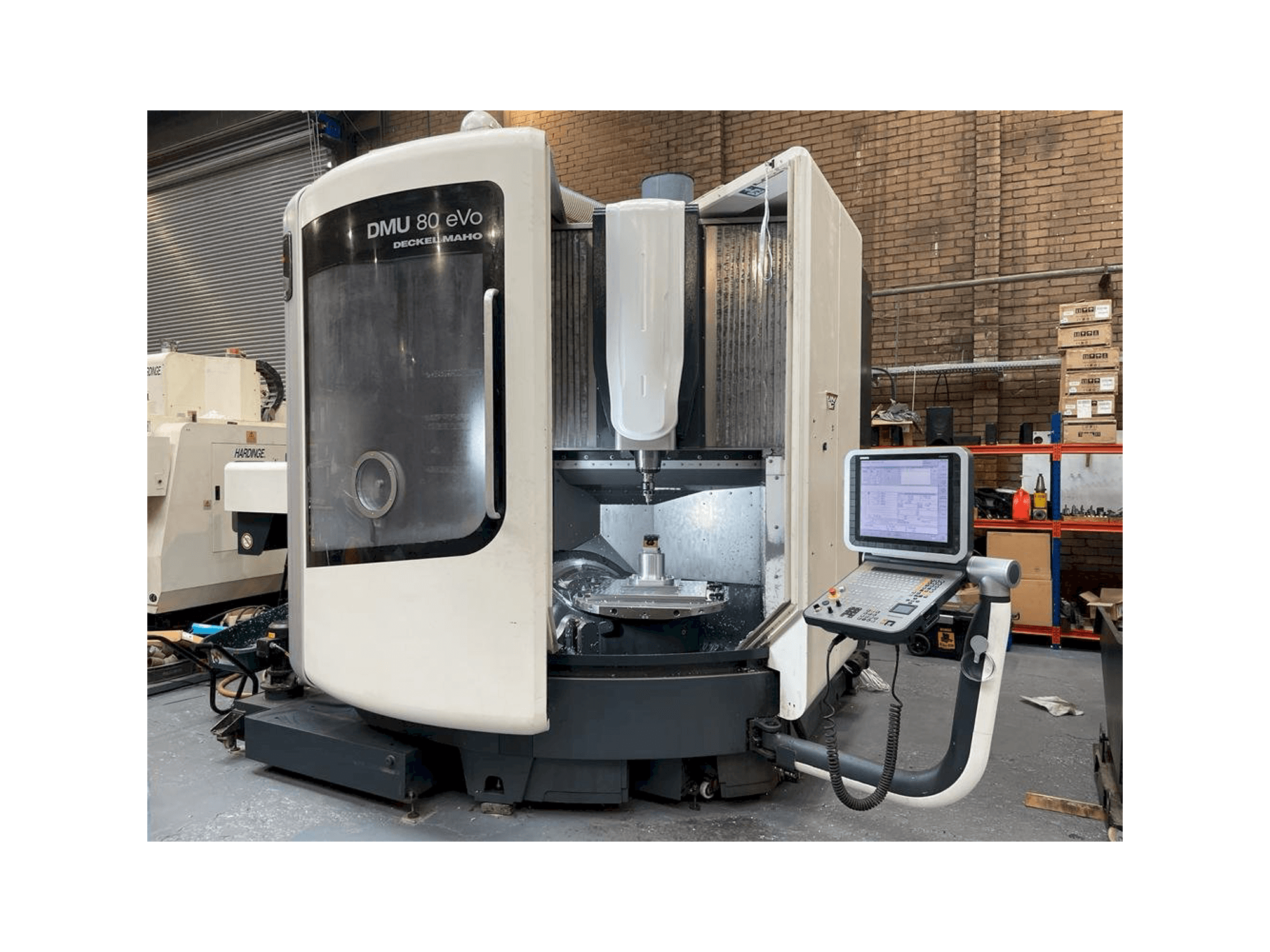 Front view of DMG DMU 80 eVo Linear machine